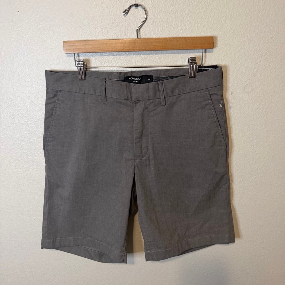 NWOT Nordstrom Slim Fit Gray Chino Shorts Size 33